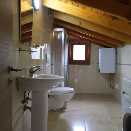 Your Charming Sea View Penthouse In דירה *