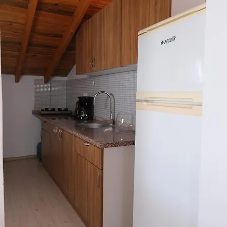 Your Charming Sea View Penthouse In דירה